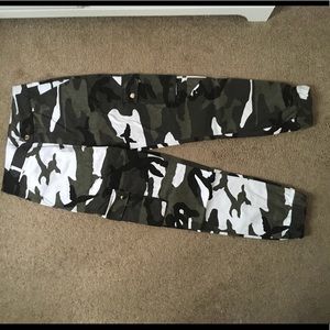 Zaful Camo High Waisted Jogger Pants